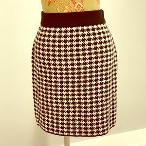 Knit Houndstooth Skirt